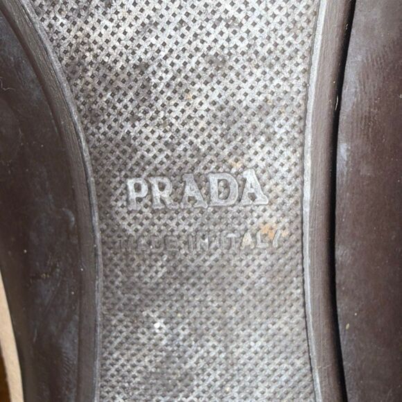 Prada GUC Frasurbane Suede Leather Moccosin Loafers Flats Classic Luxury Beige - Picture 8 of 11